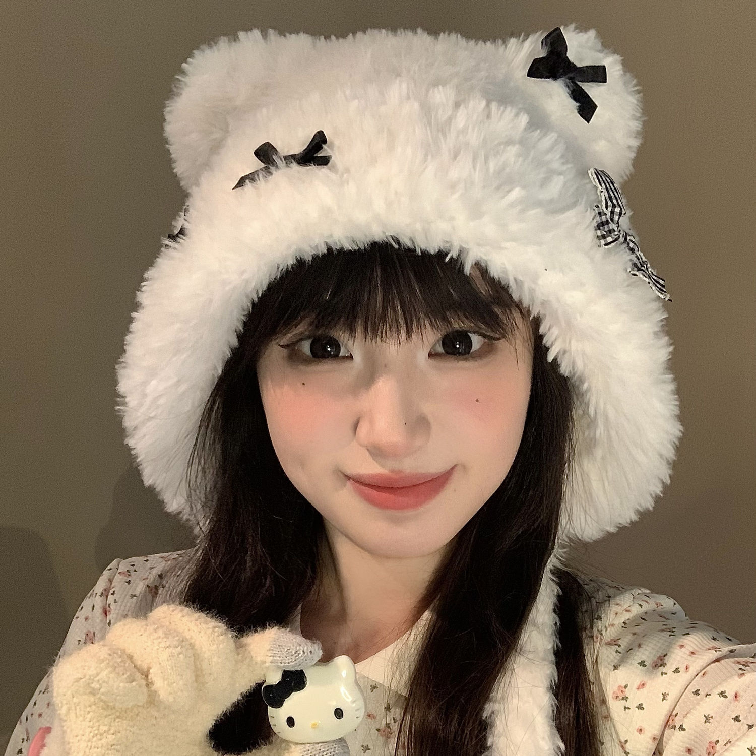 cute little bear plush bonnet children‘s face little wild warm ear protection ushanka in autumn and winter 2024