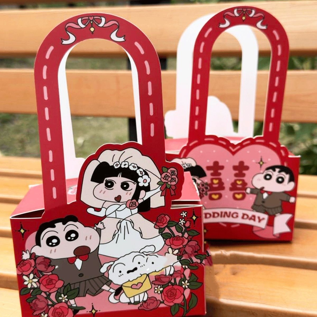 [wine & ice] crayon xiaoxin internet celebrity wedding cartoon portable cute marriage engagement candy box box