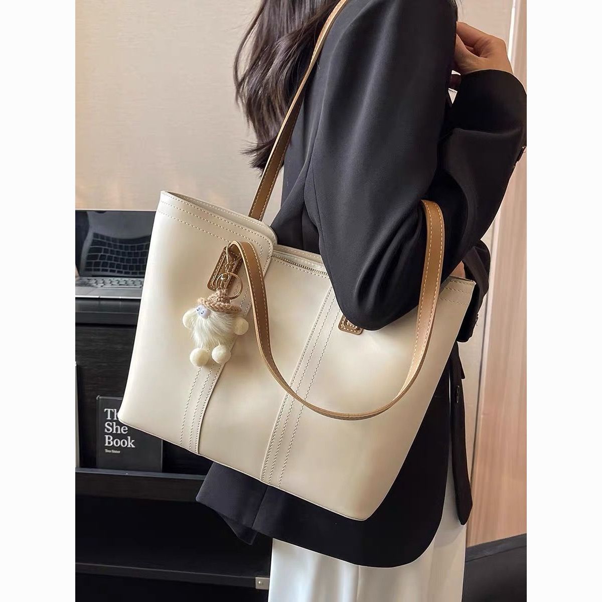 this year‘s popular bag women‘s large capacity 2024 new stylish good texture shoulder bag spring and summer all-match commuter tote