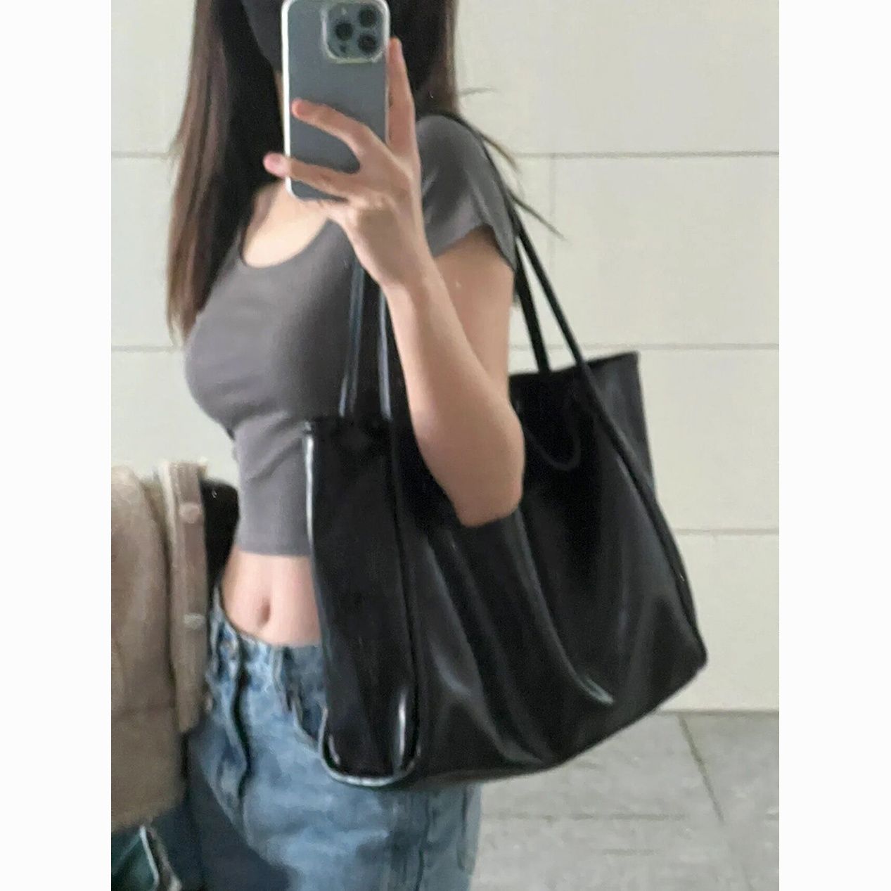 autumn/winter bags women‘s 2023 new portable texture large capacity totes special-interest design shoulder underarm bag commuting