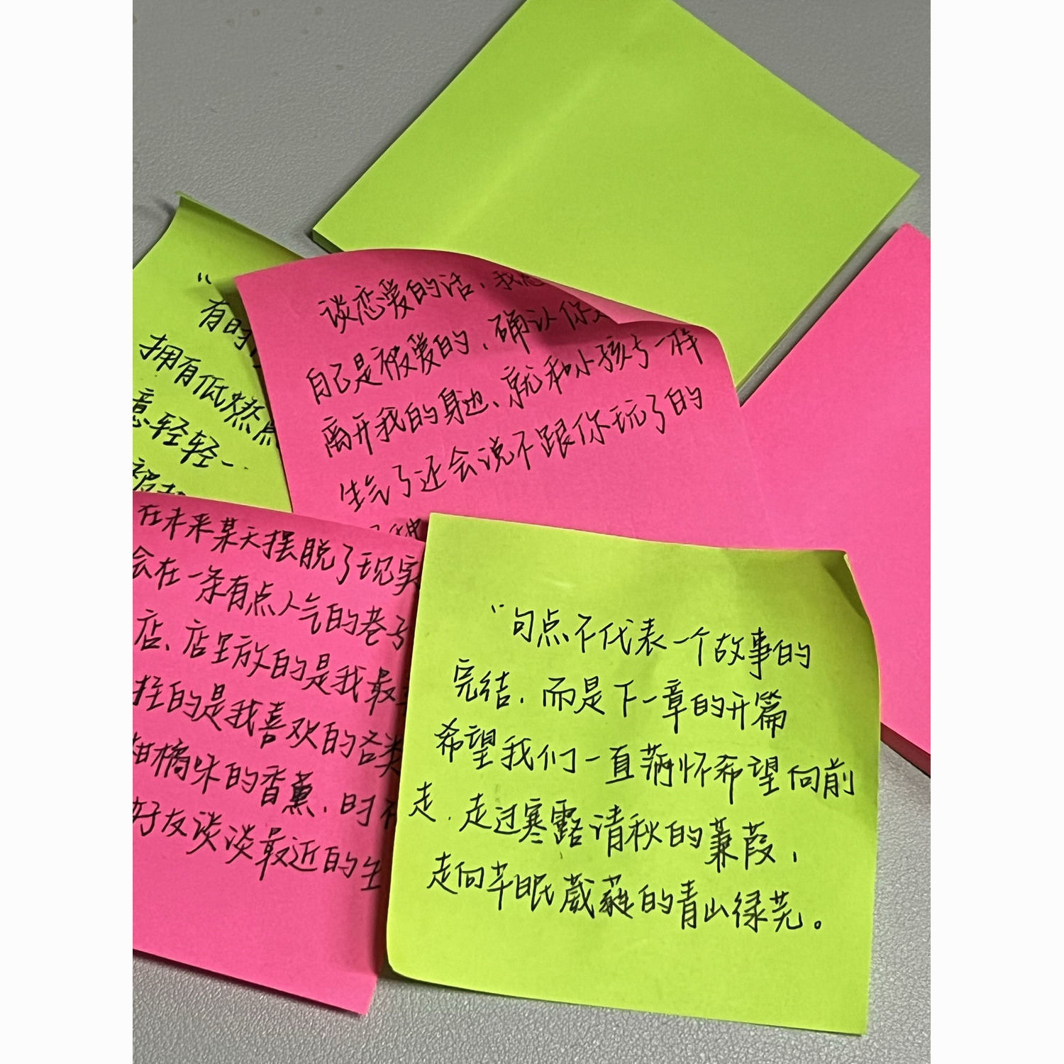 solid color sticky notes fluorescent green sticky notes rose pink strong stickiness n times tearable notepad hand account