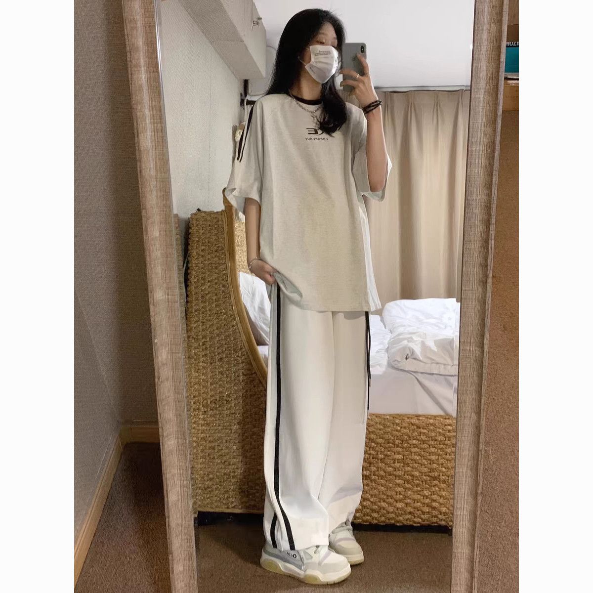 sportswear suit female summer student loose slimming and fashionable college style short sleeve trousers casual two-piece suit running