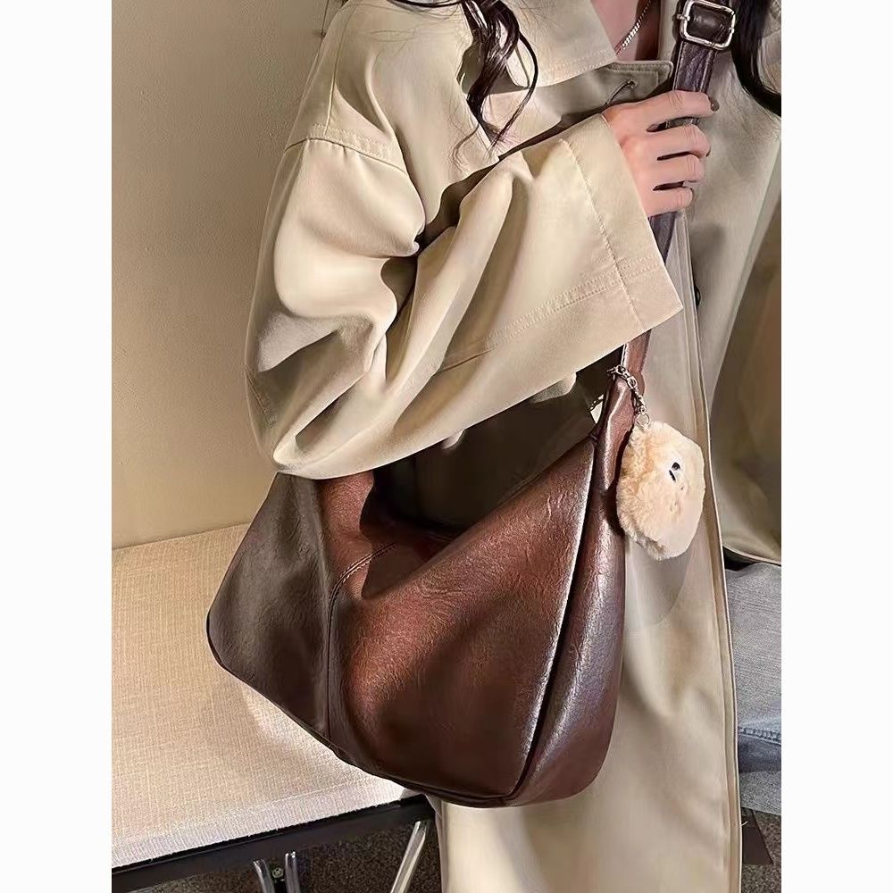 all-matching ins crossbody bag female 2024 new fashion retro tote bag college style leisure commute large capacity bag