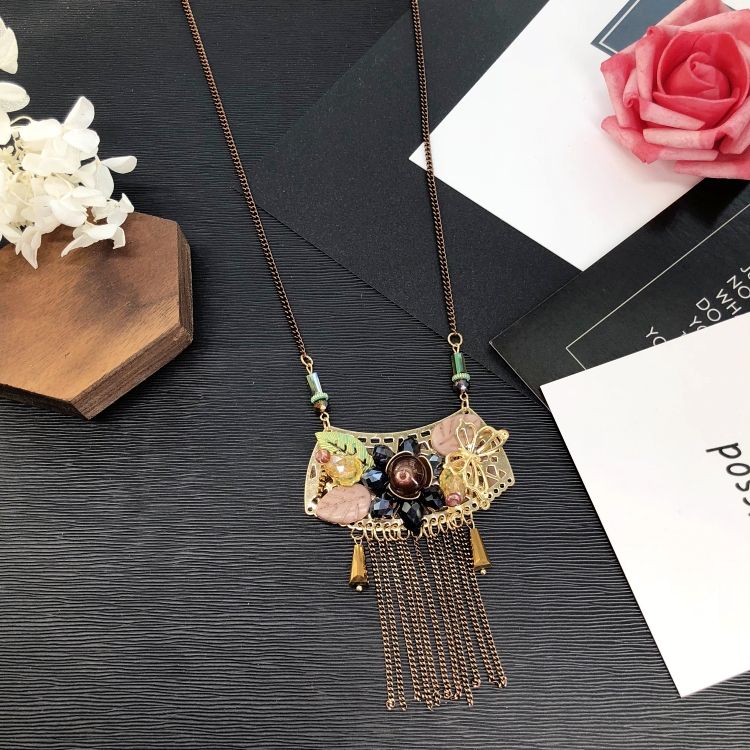 Eastern European Style Handmade Retro Tassel Long Necklace Light Luxury and Simplicity Sweater Chain Crystal Pendant Versatile Foreign Trade Accessories