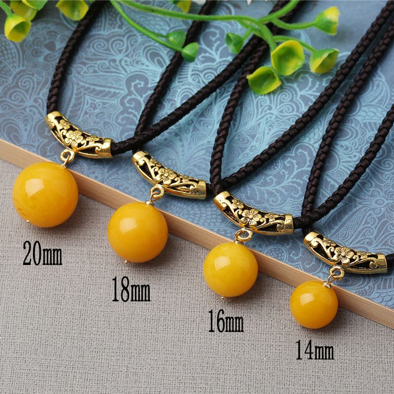 Old Beeswax Pendant Amber Clavicle Necklace Yellow Chicken Grease Ethnic Beads Sweater Chain Pendant Accessories Gift