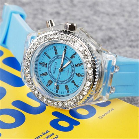 Candy Cat Luminous Glow Personalized Rhinestone Led Korean Trendy Fashionable Man Female Student Couple Jelly Quartz Watch