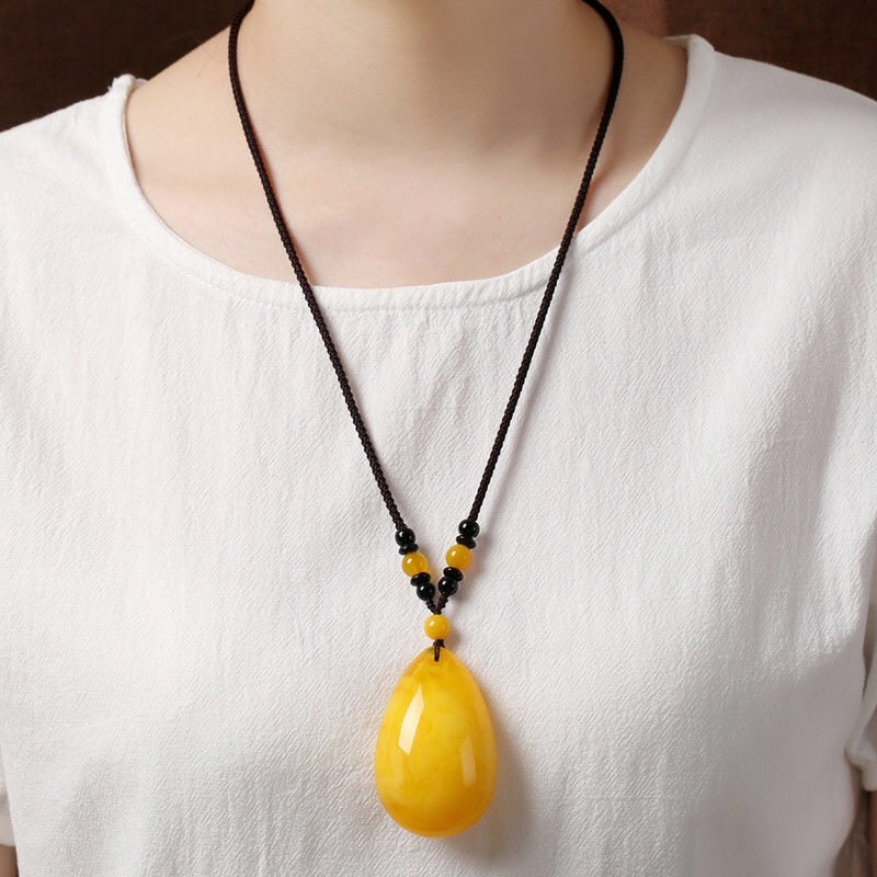 Old Beeswax Pendant Men's and Women's Long Amber Pendant Angler Fish Ethnic Sweater Chain Chicken Oil Yellow Pendant Gift