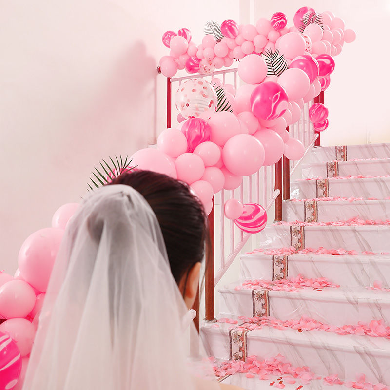 Wedding Stair Handrail Decoration Wedding Room Layout Suit Creative Romantic Voile Balloon Latte Art Scene Wedding Supplies