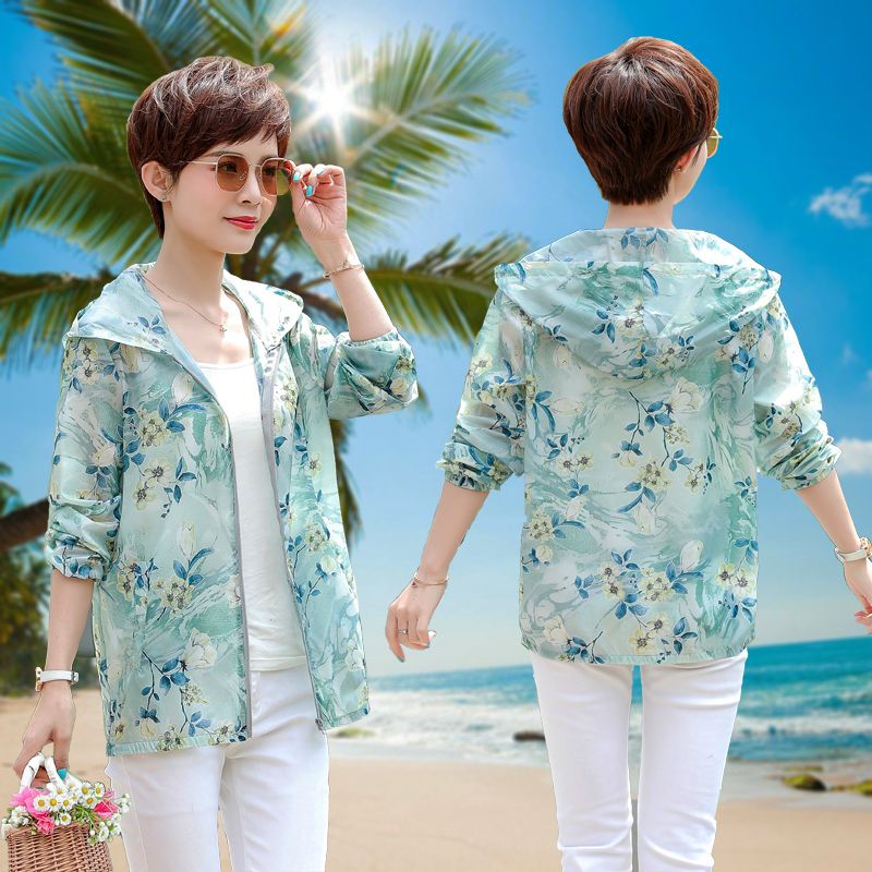 new sun protective clothes women‘s breathable middle-aged and elderly women 40 to 50 years old loose mother‘s thin coat summer clothes