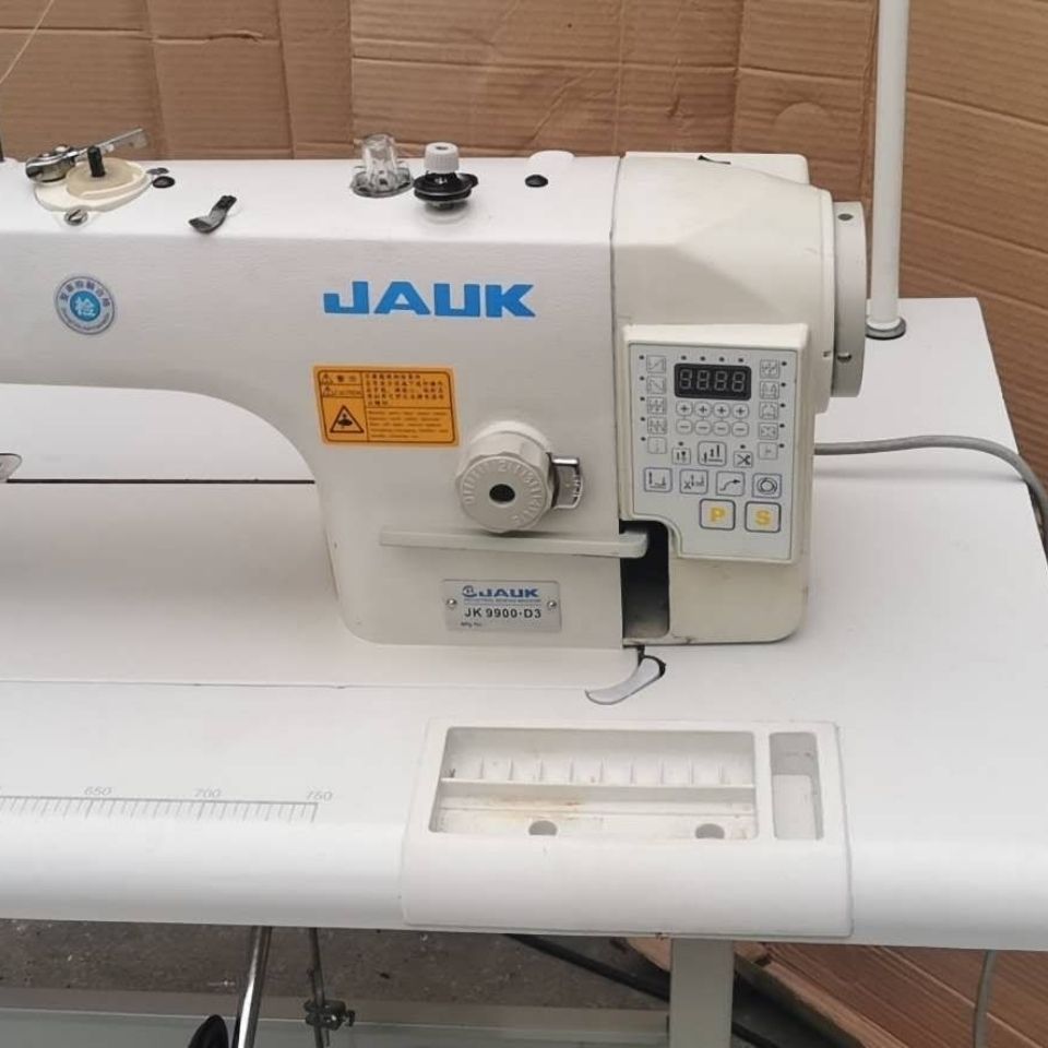 second-hand czech computer sewing machine jack household industrial machine flat zhongjie standard automatic thread cutting computer