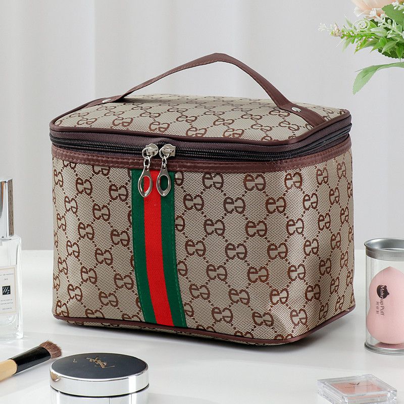 new internet celebrity cosmetic bag large capacity fashion portable large cute women‘s wash bag travel portable bag storage box