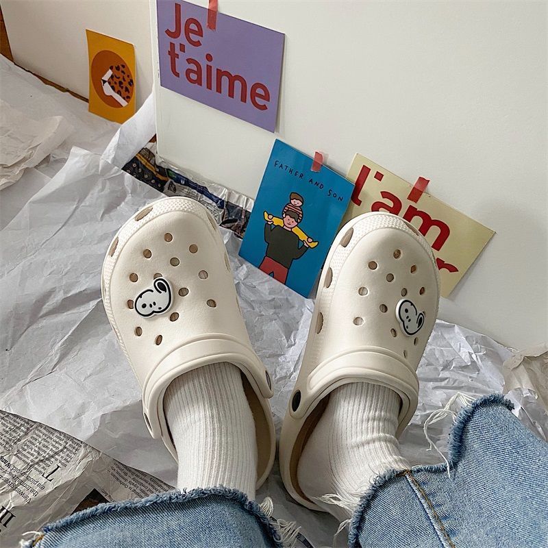 women‘s hole shoes ins fashionable non-slip cute girl‘s heart closed toe beach slippers women‘s summer outer wear korean nurse shoes