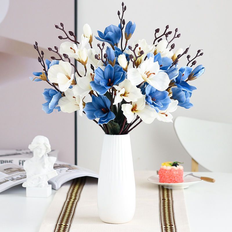 Living Room Dining Table Fake Flowers Emulational Flower Decoration New Year Magnolia Dried Flowers Bouquet Bridal Bouquet Silk Flower Artificial Flowers Furnishings