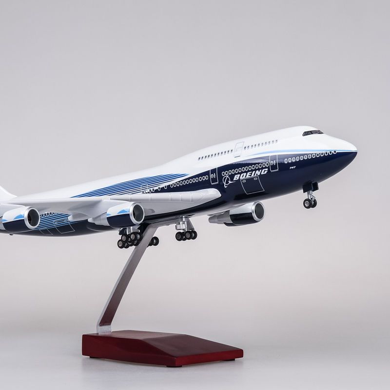 带轮子带灯波音747原型机飞机模型客机仿真b747747400拼团中