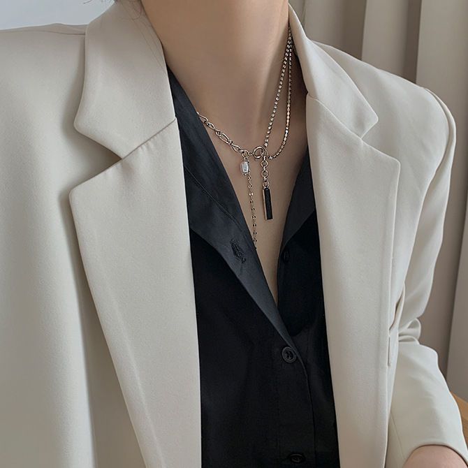 Niche Design Ins Trendy Cold Necklace Women's Square Brand Pearl Hip Hop Accessories 2023 New Patchwork Hot Girl