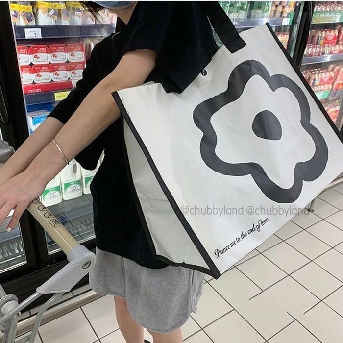 korean style simple ins black and white flower large capacity portable shopping bag shoulder large small size eco-friendly bag shopping bag