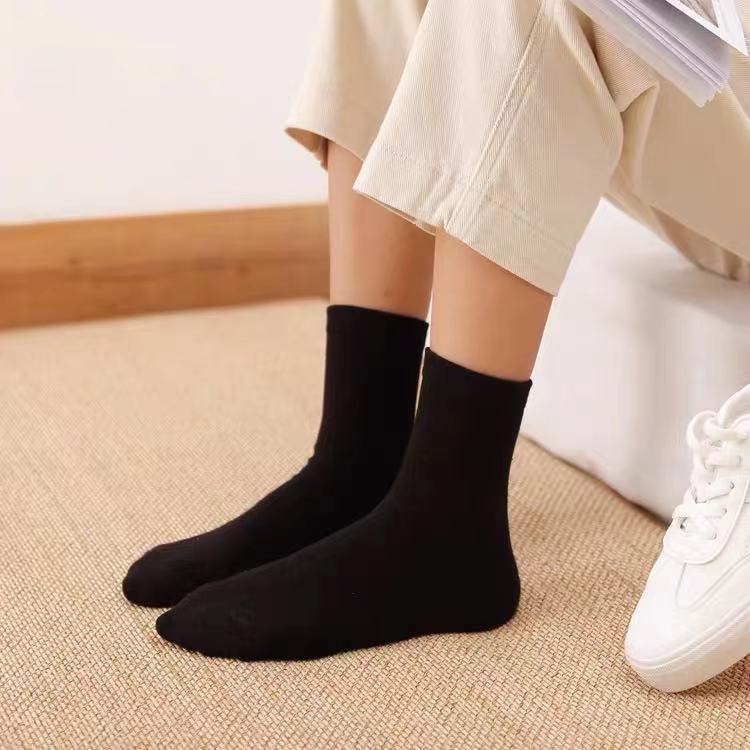 [Buy 10 Pairs and Get 10 Pairs Free] Socks Men's Mid-Calf Deodorant and Sweat-Absorbing Long Tube Male Socks Ankle Socks Solid Color Trendy Men's Socks