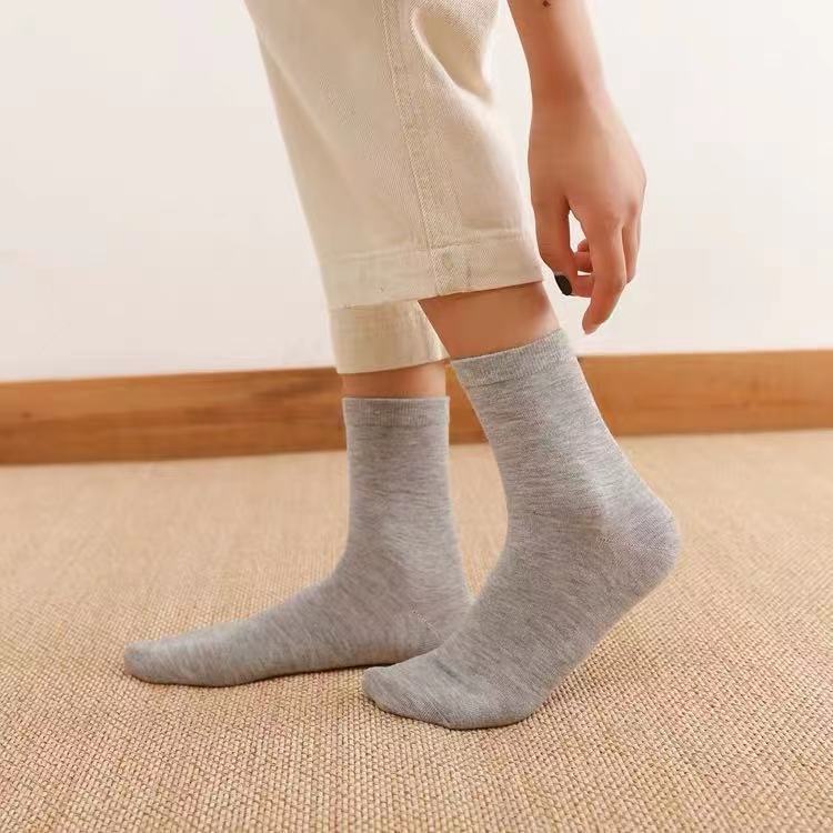 [Buy 10 Pairs and Get 10 Pairs Free] Socks Men's Mid-Calf Deodorant and Sweat-Absorbing Long Tube Male Socks Ankle Socks Solid Color Trendy Men's Socks