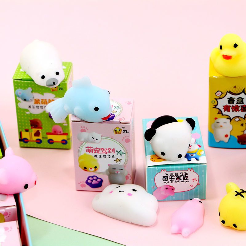 Pinch ReMax Pet Surprise Box Super Cute Soft Stress Relief Artifact Children Student Canteen Hole Award