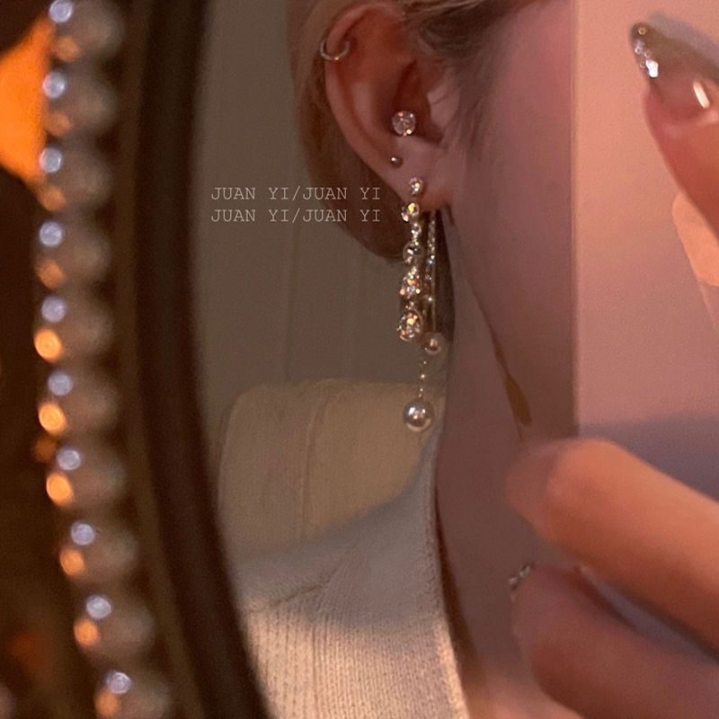Korean Dongdaemun Exquisite Small High-Grade Earrings Elegant Unique Special-Interest Design Versatile New Fashion Earrings for Women