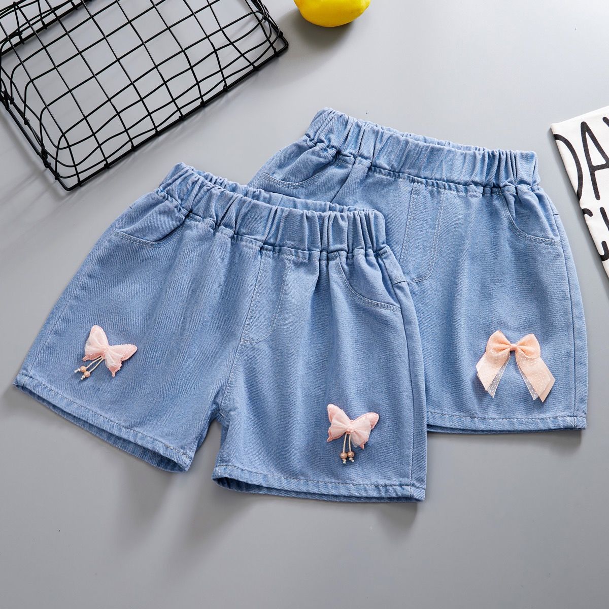 2024 children‘s clothing girls‘ denim shorts summer new thin loose fashion medium and large children outerwear baby girl shorts