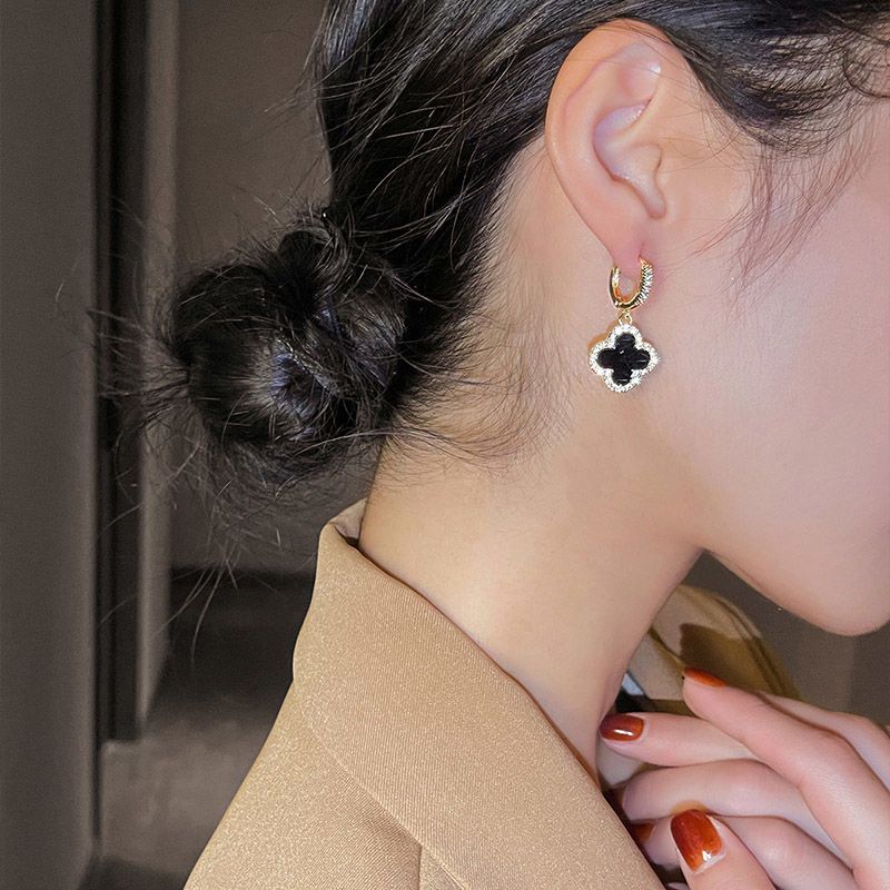 Clover Ear Ring ~ Exquisite Small Diamond Earrings for Women 2023 New Trendy Fashionable Elegant High-Grade Earrings