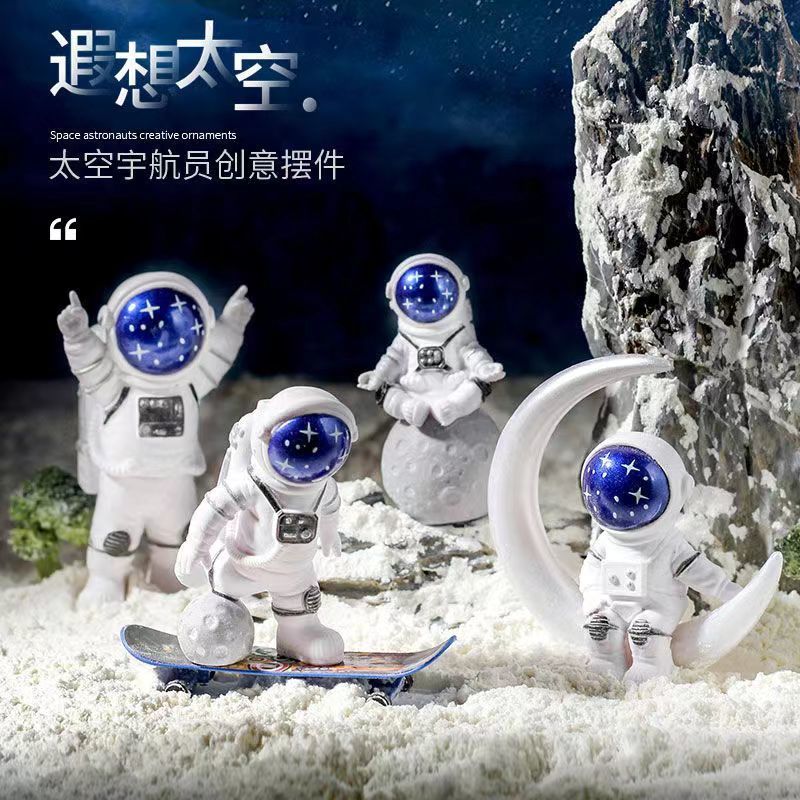 Creative Astronaut Decoration Spaceman Modern Living Room Home Office Desktop Children's Room Decorations Birthday Gift