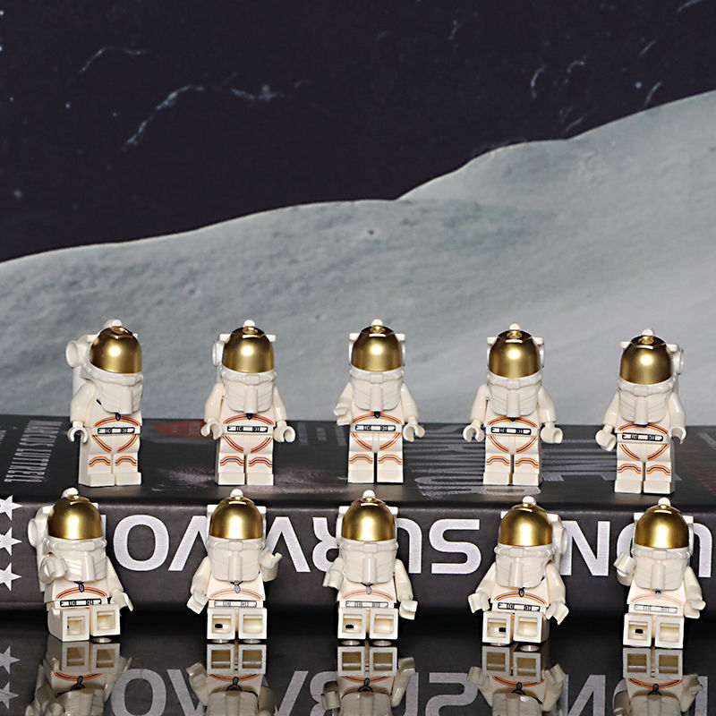 Compatible with Lego Outer Space Astronauts Doll Toy Super Rare Third-Party Custom out-of-Print Assembled Display Box Toy Gift
