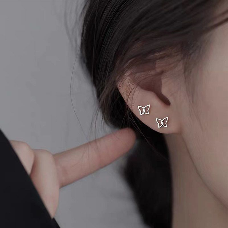 [Xiangnan] 925 Sterling Silver Butterfly Studs Women's 2023 New Trendy Earrings Light Luxury Summer Ear-Caring Earrings