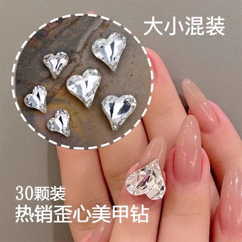 30 pcs hot-selling crooked heart diamond super flash heart-shaped diomand nail jewelry flash pointed bottom love manicure jewelry