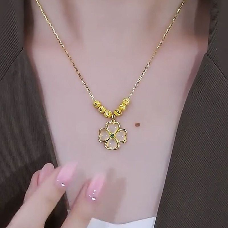 Gold Beads Four-Leaf Flower Necklace Female Opal Flower Design Sense Internet Celebrity All-Match Clavicle Chain New Pendant