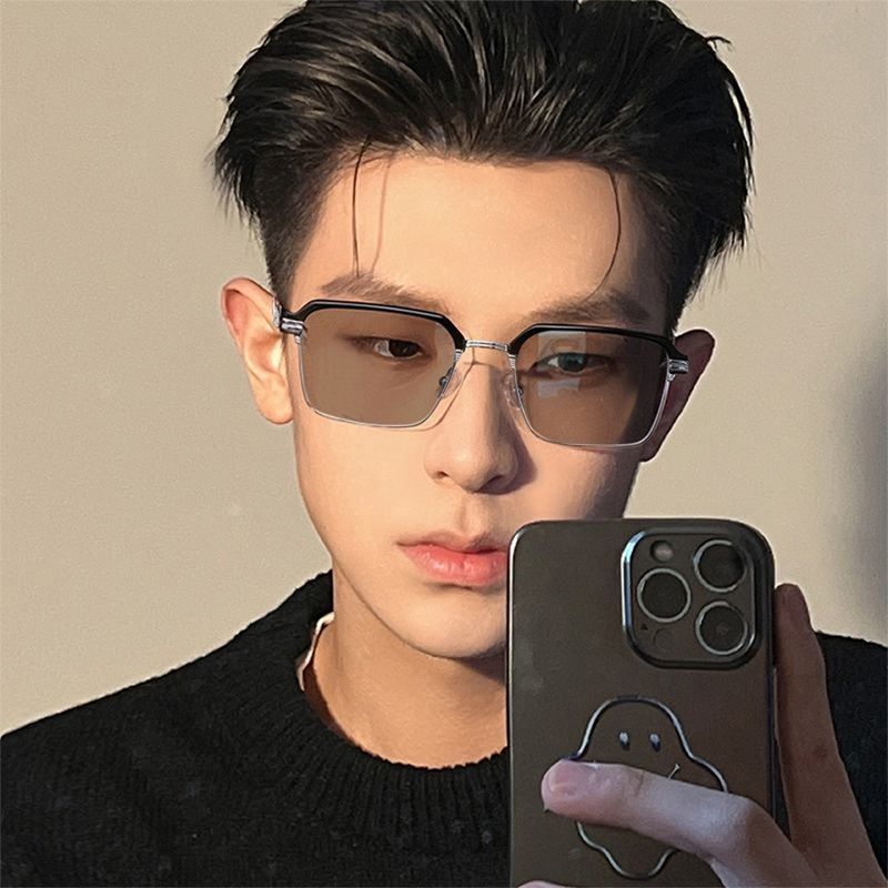 Pu Shuai Photochromic Myopia Glasses Men's Protection against Blue Light Radiation Can Be Equipped with Eye Protection Eye Fashion Box Polished Scoundrels Women