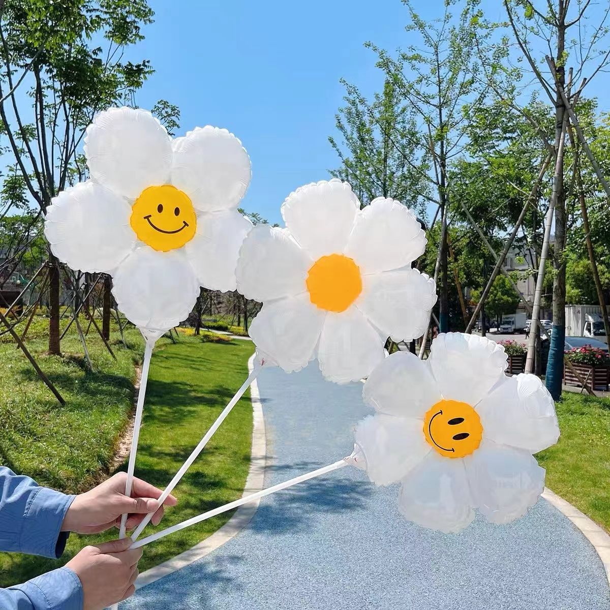 Internet Celebrity Daisy SUNFLOWER Smiley Balloon with Rod Party Picnic Outdoor Photo Props Activity Push Small Gifts