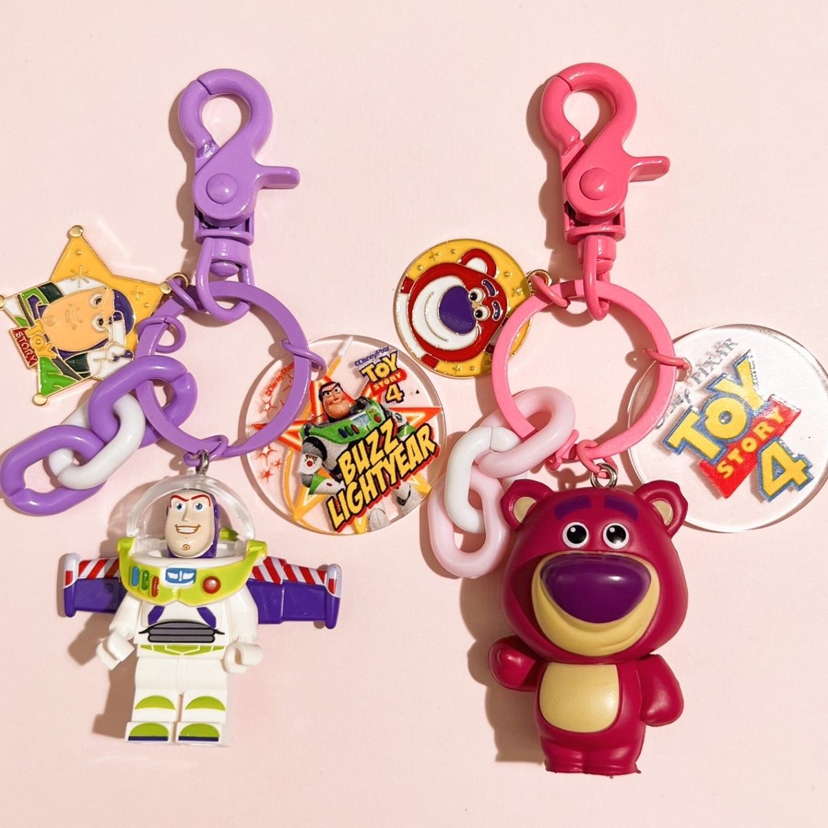 basguang year keychain strawberry bear ornaments tee-eyed alien key chain couple's couple's girlfriends key pendants women