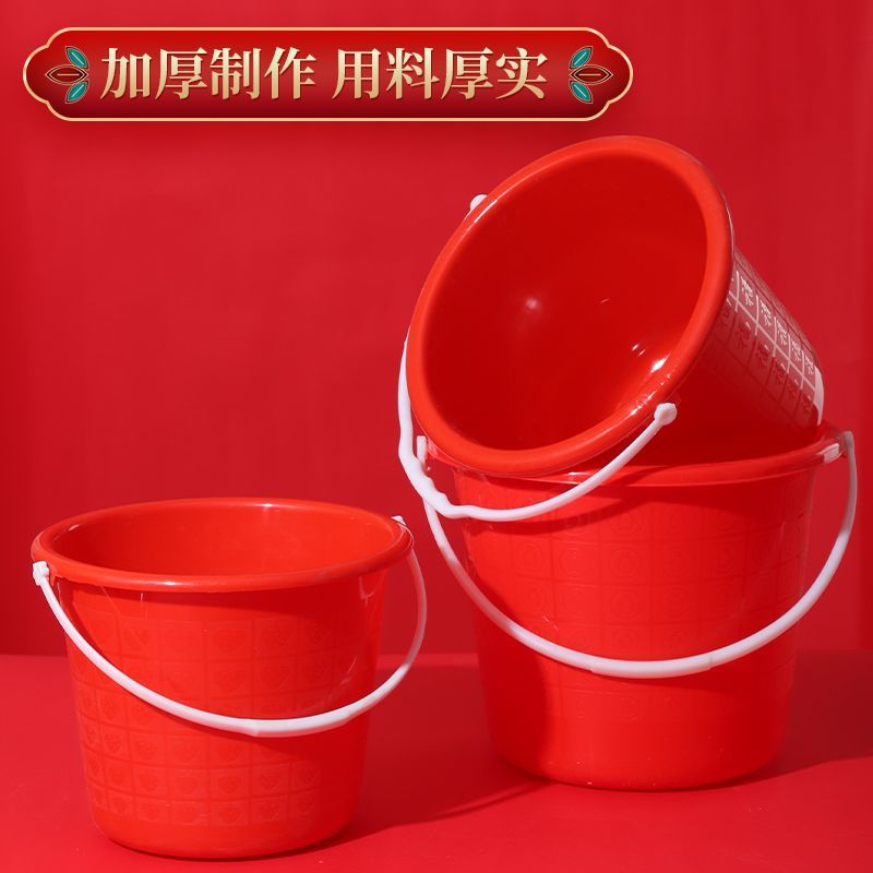 plastic bucket with lid paint plastic bucket red small bucket portable bucket beach bucket bucket wholesale thickened