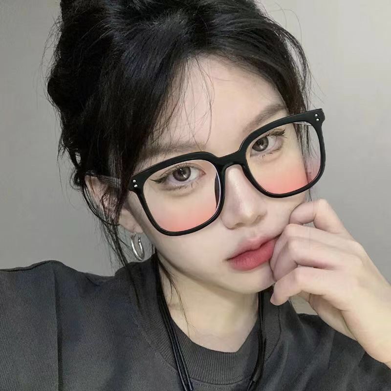 Ins Classic Black Frame Blush Glasses Women's Pure Desire Style Temperament Gradually Varied Pink Large Frame Internet Celebrity Face without Makeup Gadget Plain Light