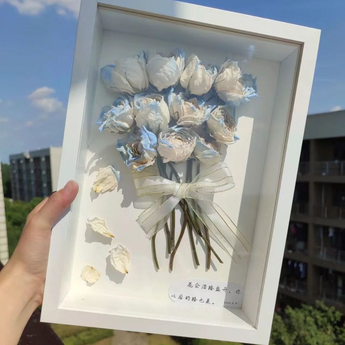 Handmade DIY Three-Dimensional Hollow Dried Flower Photo Frame Send Girls Birthday Gifts Creative Tissue Rose Preserved Fresh Flower Table Decoration