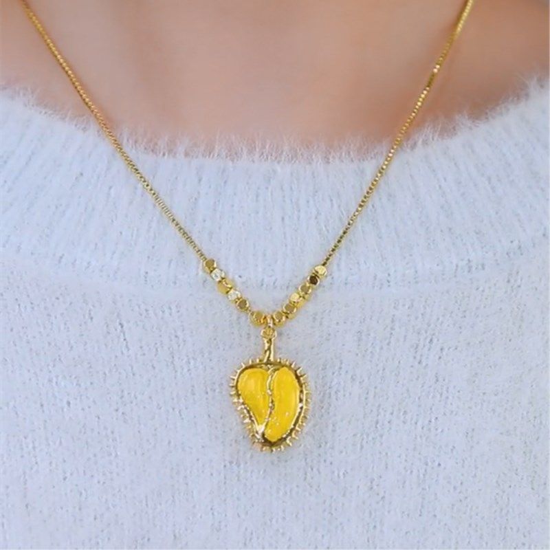 Minority Fashion Designer Model Durian Pendant Sweater Chain Female New Internet Celebrity Temperament Entry Lux Personality All-Match Necklace