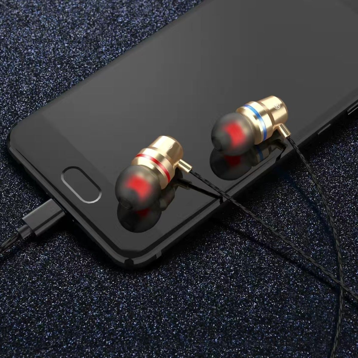 TYPE-C in-Ear Game Listening Music High Sound Quality Wesing Anchor with Microphone Singing Wired Headset Wired