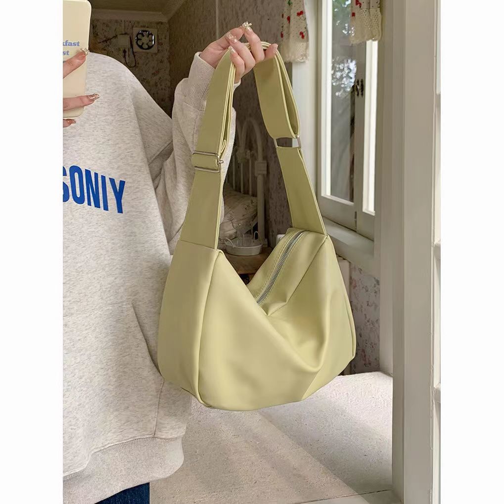 large capacity bag female 2023 new soft leather niche commuter tote messenger bag college student shoulder bag for class