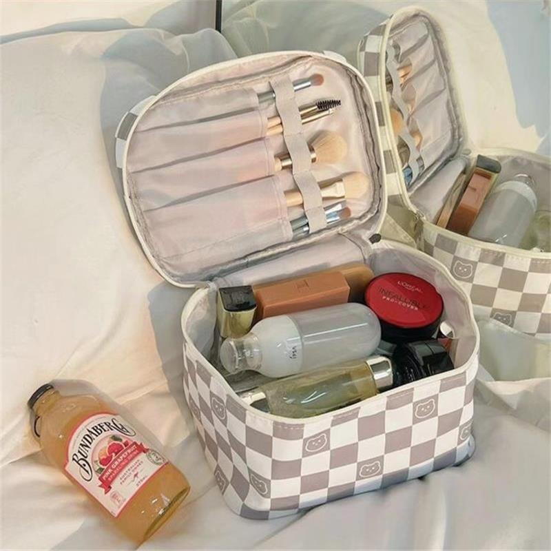 grayish white plaid portable cosmetic bag makeup storage bag super beautiful large capacity portable classic style wash bag