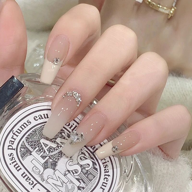 raw nail latte wear nail diamond nail patch elegant nail beauty piece nude color fake nail nail nail nail patch finished nail