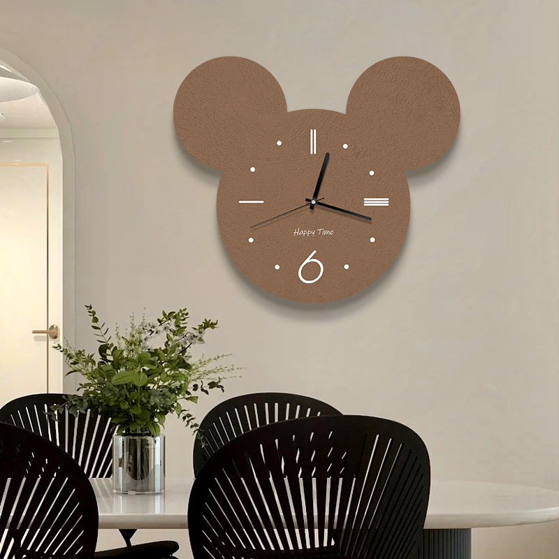 modern minimalist clock creative mute light luxury wall-mounted clock living room temperament decoration wall clock punch-free quartz clock