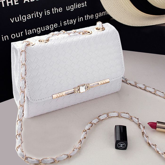 2024 new bag women‘s crossbody small shoulder bag rhombus chain students all-match go out online celebrity shoulder portable