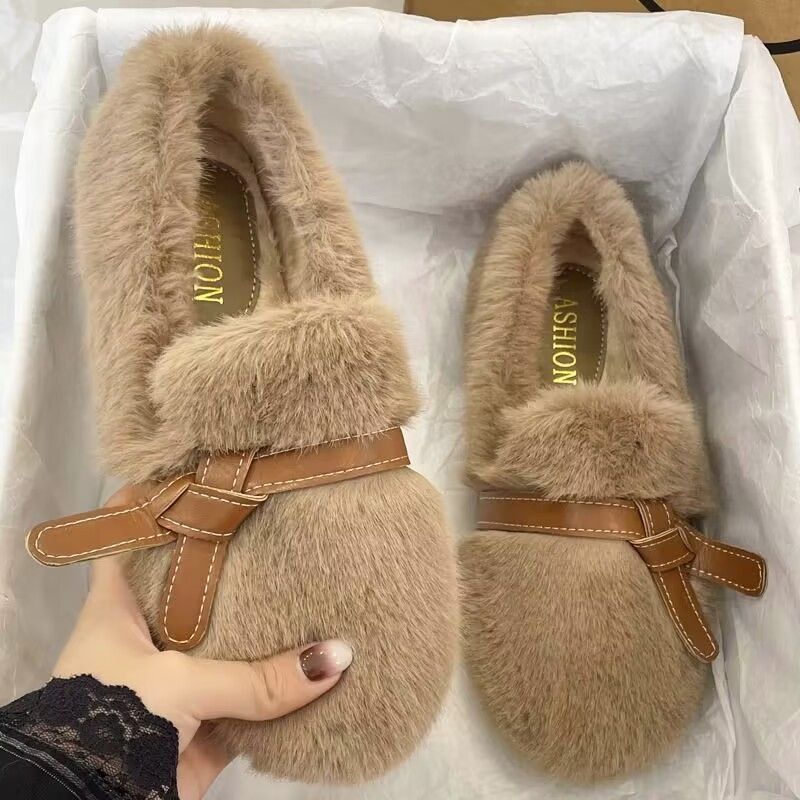 soft soled velvet round head fluffy shoes women‘s autumn and winter new outdoor gentle net red slip-on gommino winter warm