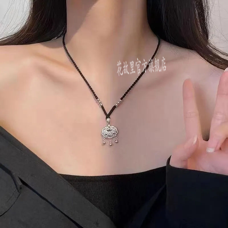 s925 sterling silver safety lock necklace 2023 new style collarbone necklace light luxury minority longevity lock necklace for women