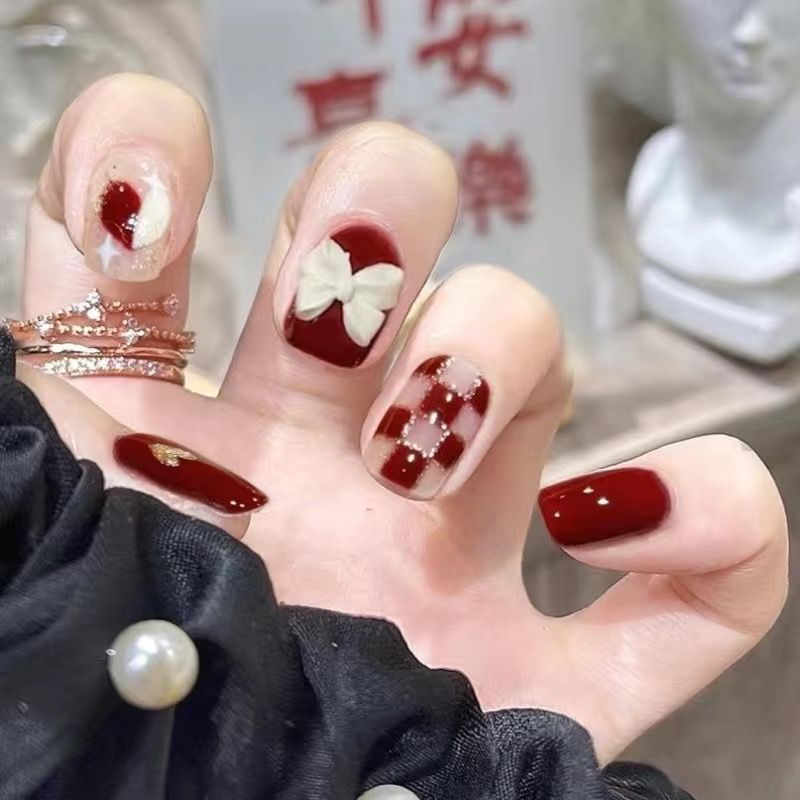 autumn and winter manicure wear nail red chessboard fake nails net red ins wear nail stickers student white