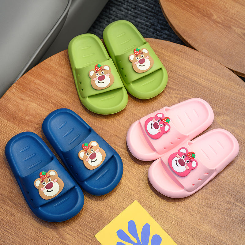 [non-slip slippers] boys and girls， middle and older children， primary school students， household children‘s sandals in the bathroom， deodorant soft bottom