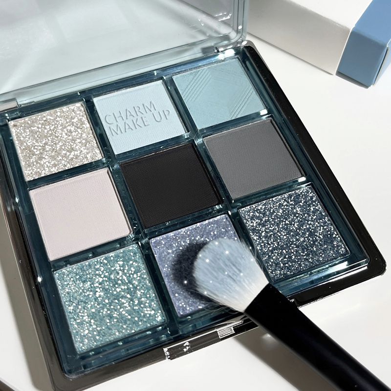 low saturation ice transparent baby blue small smoky eyeshadow plate matte pearlescent colored diamond 9-color eyeshadow full set multi-color