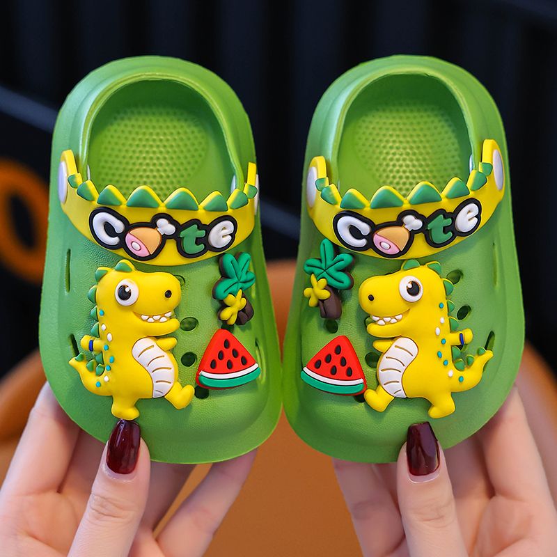 baby sandals closed toe girls‘ cartoon cute children‘s lightweight slippers non-slip hole soft bottom boys summer